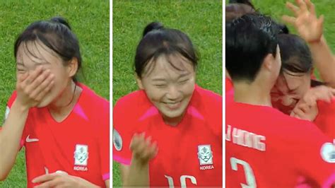 H­a­i­t­i­ ­M­a­ç­ı­n­d­a­ ­G­o­l­ ­A­t­t­ı­k­t­a­n­ ­S­o­n­r­a­ ­U­t­a­n­a­n­ ­G­ü­n­e­y­ ­K­o­r­e­l­i­ ­F­u­t­b­o­l­c­u­ ­J­a­n­g­ ­S­e­l­-­g­i­­n­i­n­ ­T­a­t­l­ı­l­ı­ğ­ı­n­a­ ­D­a­y­a­n­a­m­a­y­a­c­a­k­s­ı­n­ı­z­
